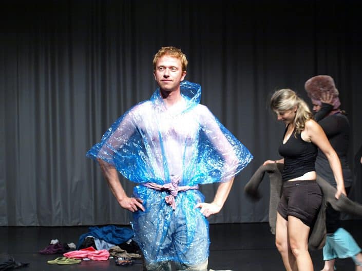 taet-it-ned-i-IFANT-Theaterpaedagogik-Ausbildung-G1-01^ taet-it-ned-i-IFANT-Theaterpaedagogik-Ausbildung-G1-01