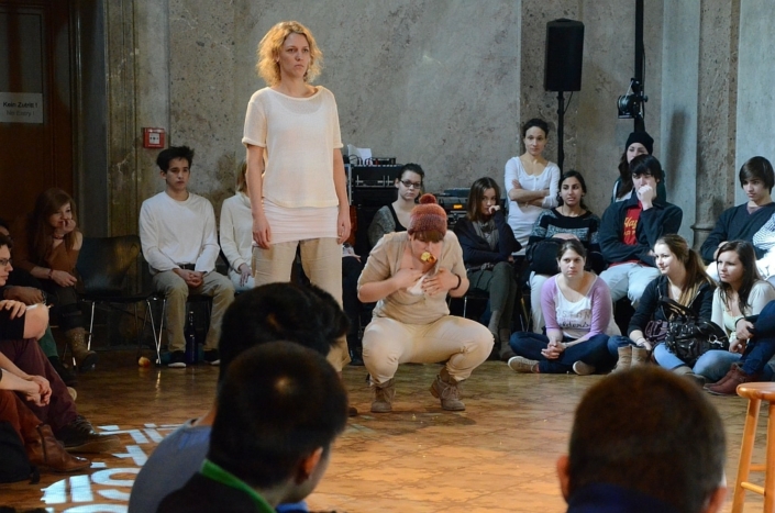 Die-Stunde-des-Wahrspielens-IFANT-Theaterpaedagogik-Ausbildung-G4-03 Die-Stunde-des-Wahrspielens-IFANT-Theaterpaedagogik-Ausbildung-G4-03